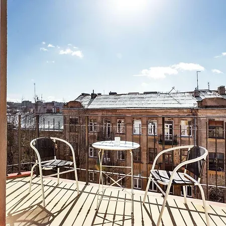 Eden - A Bright Modern In Old Town By Houseys شقة